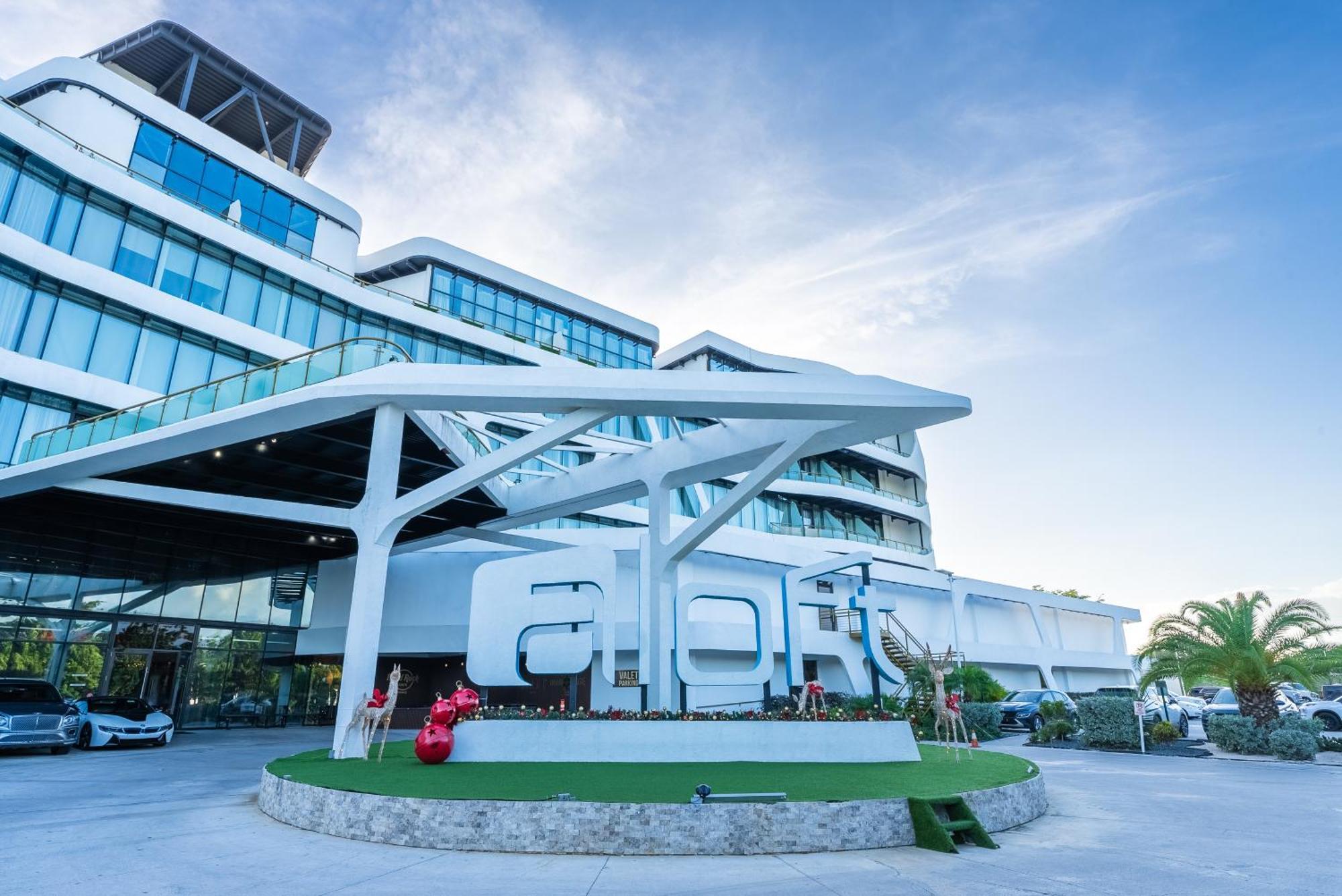 Aloft Ponce Hotel & Casino Exterior foto